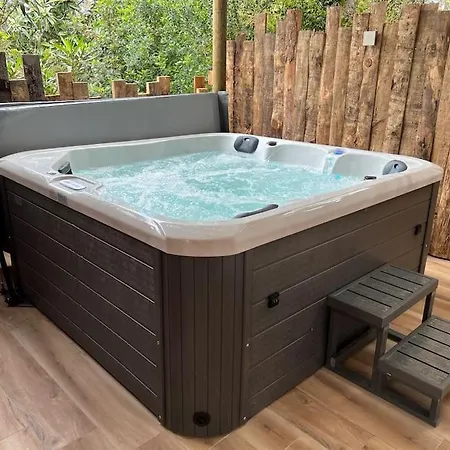 U Piscadore - Casa- Magnifique T3 Avec Spa, Hyper Centre- Port Vecchio *