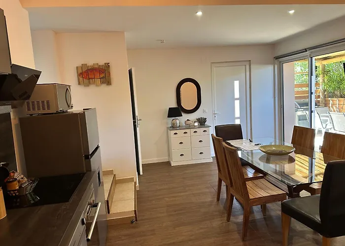 Appartement T3 Avec Spa, Hyper Centre, Port Porto-Vecchio (Corsica)